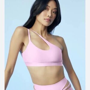Alo Sugarplum Pink Airlift All Nighter Sports Bra - NEW! Size Small.